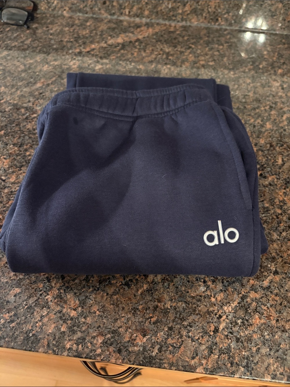 ALO SWEATPANTS, NEW TAGS, NAVY BLUE, SIZE MEDIUM